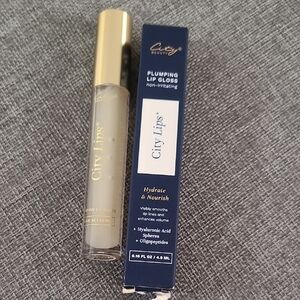 Plumping Lip Gloss – Clear Hydrating Shine